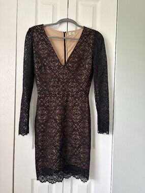 Aritzia Wilfred Rowland lace bodycon dress- Size 4